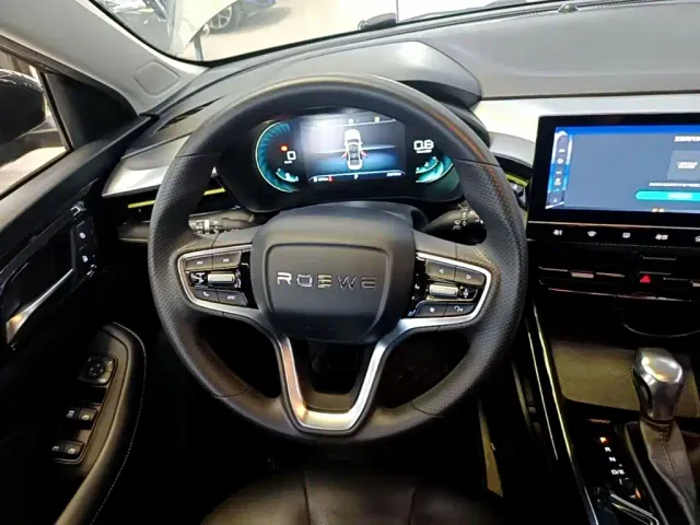 Roewe i5 — Фото автомобиля 10