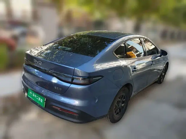 BYD Seal 05 DM-i — Фото автомобиля 4
