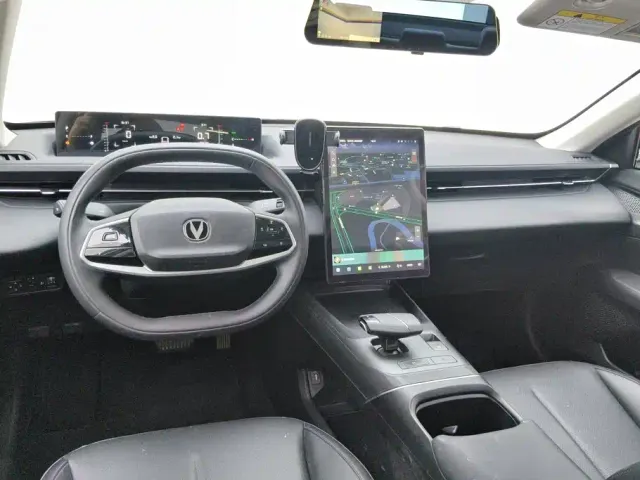 Changan Lamore — Фото автомобиля 12