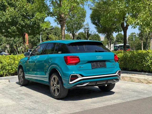 Audi Q2L — Фото автомобиля 6
