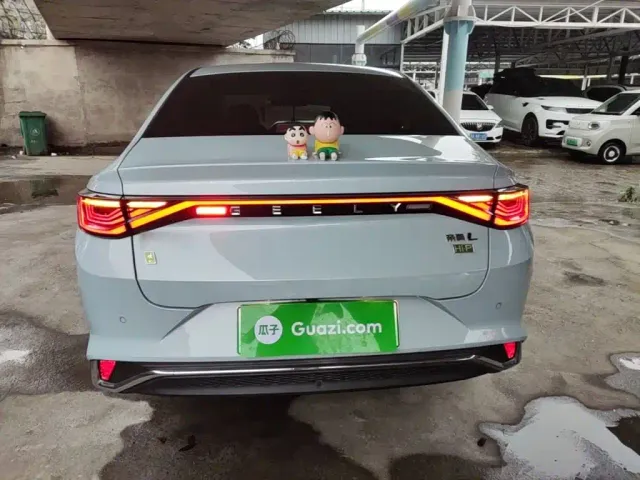 Geely Emgrand L — Фото автомобиля 5