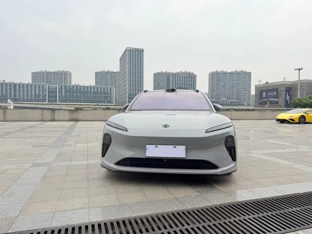 Nio ET5 Touring — Фото автомобиля 2