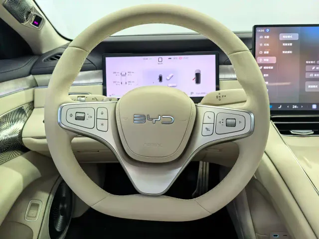 BYD Seal 08 — Фото автомобиля 13