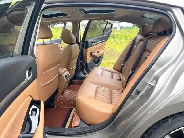 Nissan Teana — Фото автомобиля 4