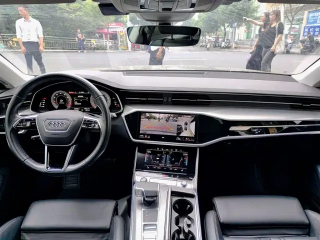 Audi A7 — Фото автомобиля 10