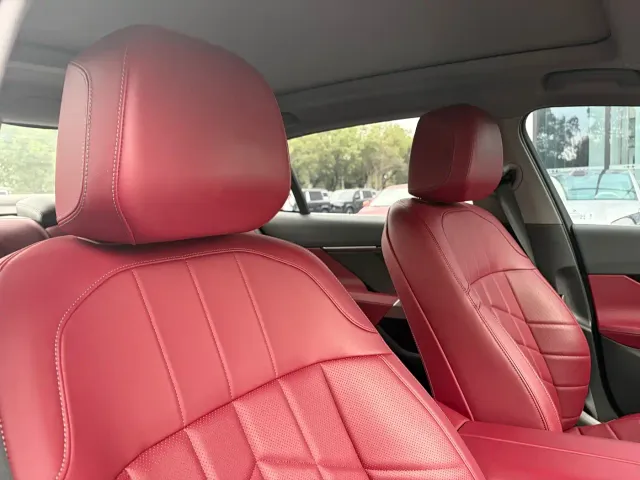 BMW 5 Series — Фото автомобиля 16