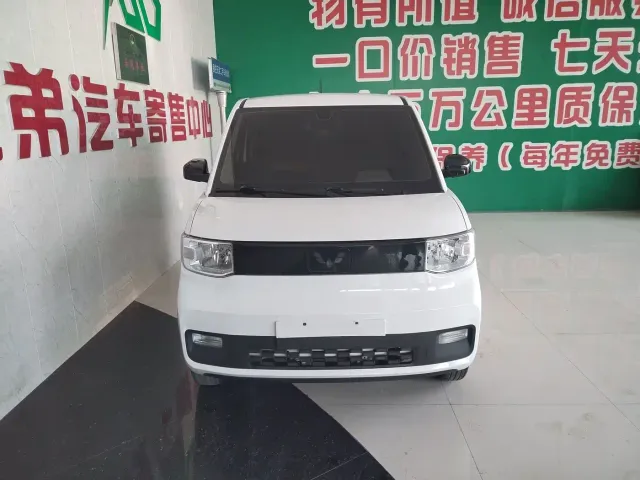 Wuling Hongguang Mini EV — Фото автомобиля 2