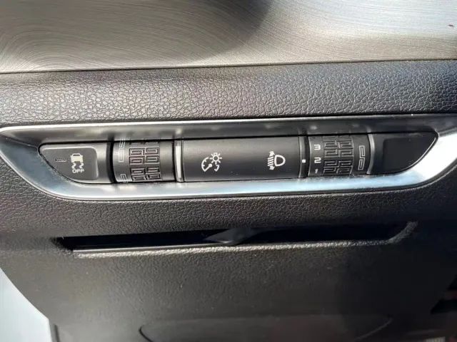 Geely Binyue — Фото автомобиля 13