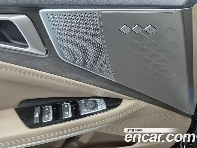 Kia K8 Hybrid — Фото автомобиля 10