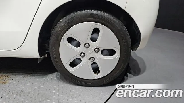 Kia RAY Новый Kia Ray Фургон — Фото автомобиля 7