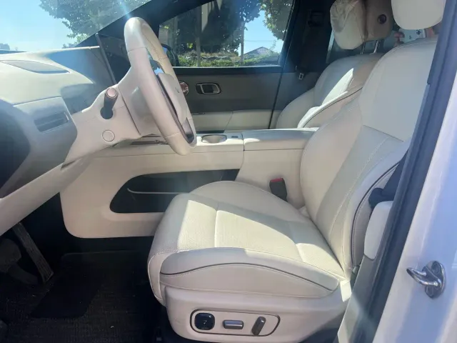 Li Auto i6 — Фото автомобиля 4