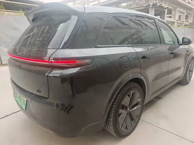 Li Auto L8 — Фото автомобиля 5