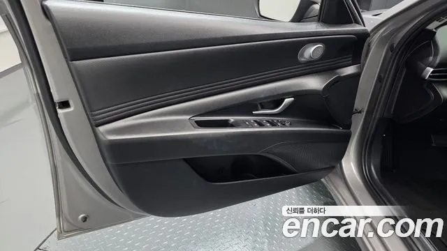 Hyundai Avante CN7 — Фото автомобиля 13