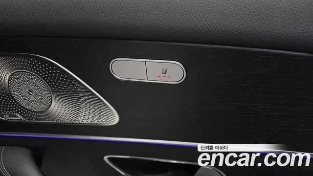 Mercedes-Benz GLE-Class — Фото автомобиля 24