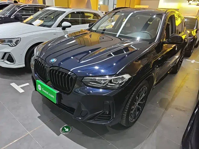 Фотография автомобиля — BMW X3