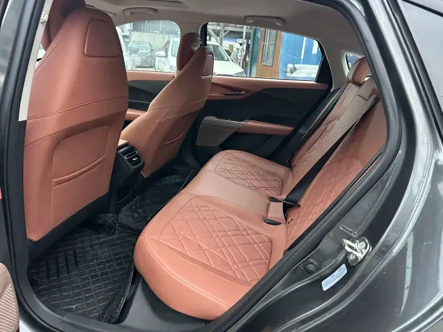 Changan Qiyuan A05 — Фото автомобиля 16