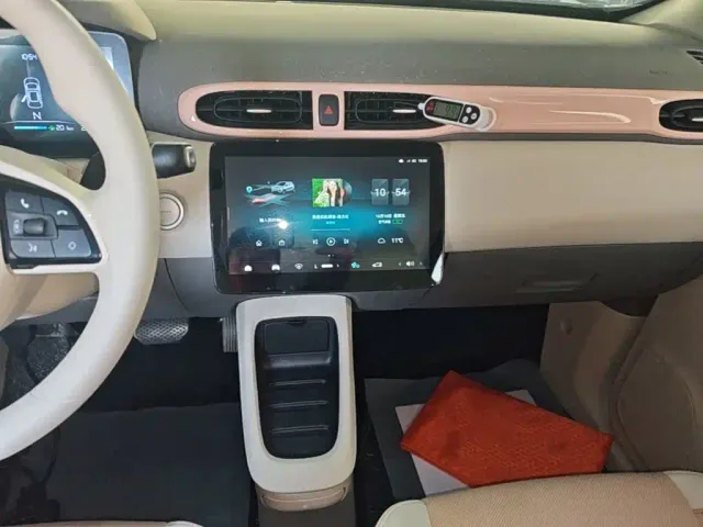 Leapmotor T03 — Фото автомобиля 12