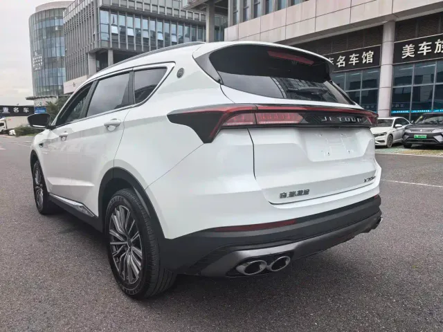 Jetour X70 Plus — Фото автомобиля 6