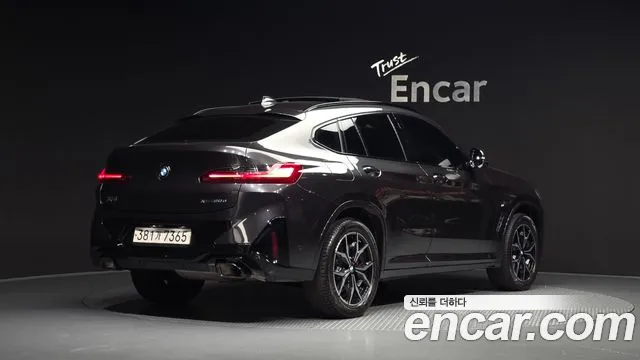 Фотография автомобиля — BMW X4 G02