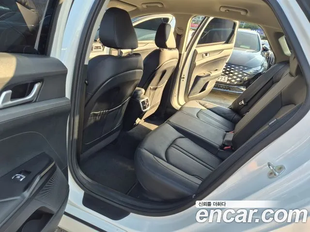 Kia K5 Generation 3 — Фото автомобиля 10
