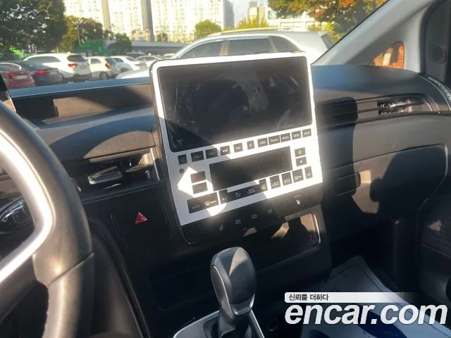 Hyundai Staria — Фото автомобиля 17