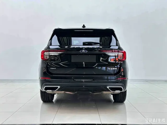 Ford Explorer — Фото автомобиля 7