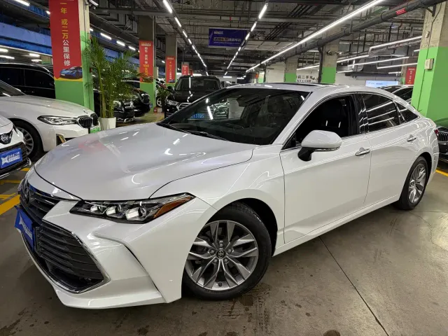Фотография автомобиля — Toyota Avalon