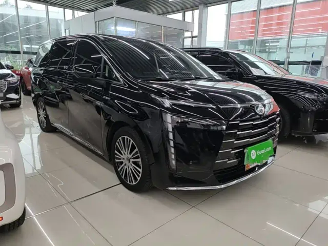 GAC Trumpchi E8 — Фото автомобиля 3