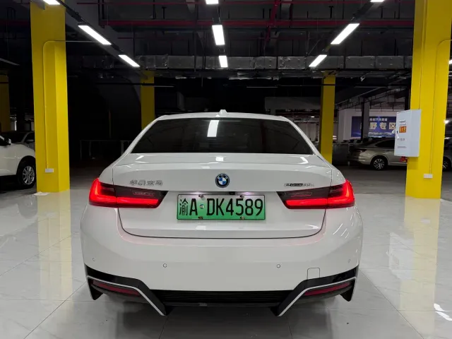 BMW i3 — Фото автомобиля 5