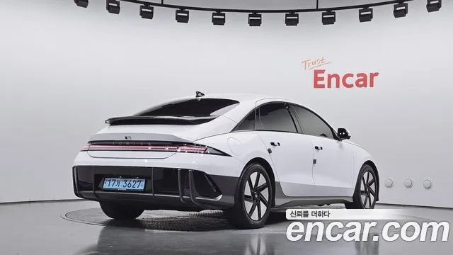 Hyundai Ioniq 6 — Фото автомобиля 2