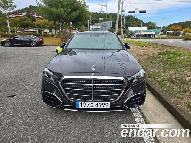 Фотография автомобиля — Mercedes-Benz S-Class W223