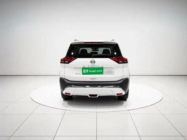 Nissan X-Trail — Фото автомобиля 5