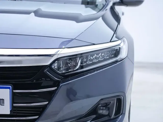 Honda Accord — Фото автомобиля 9