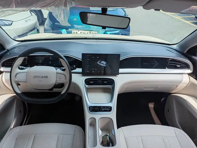 Geely Starry Wish — Фото автомобиля 13
