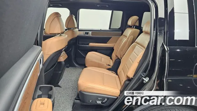 Hyundai Santafe — Фото автомобиля 12