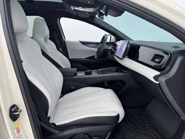 BYD Seal 06 — Фото автомобиля 10