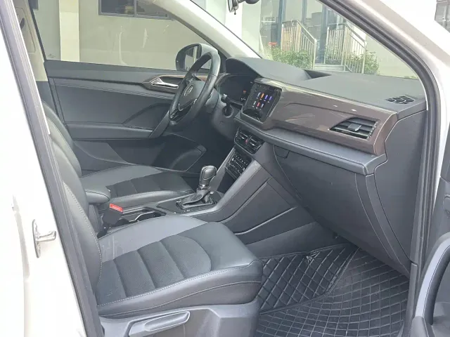 Volkswagen Tharu — Фото автомобиля 9