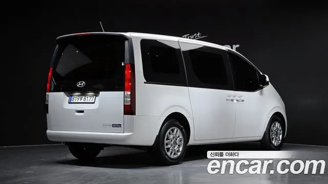 Hyundai Staria — Фото автомобиля 2