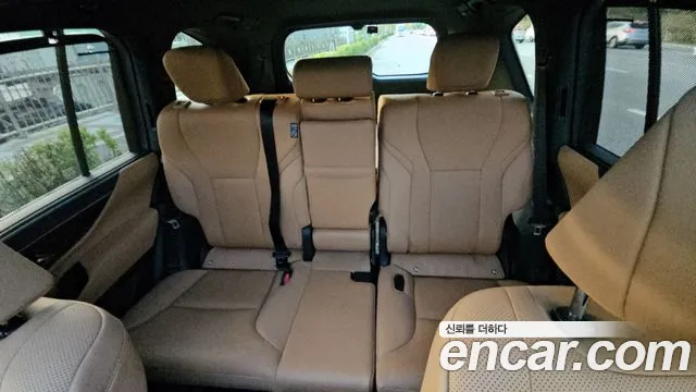 Lexus LX Generation 4 — Фото автомобиля 14