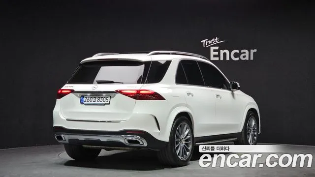 Mercedes-Benz GLE-Class — Фото автомобиля 2