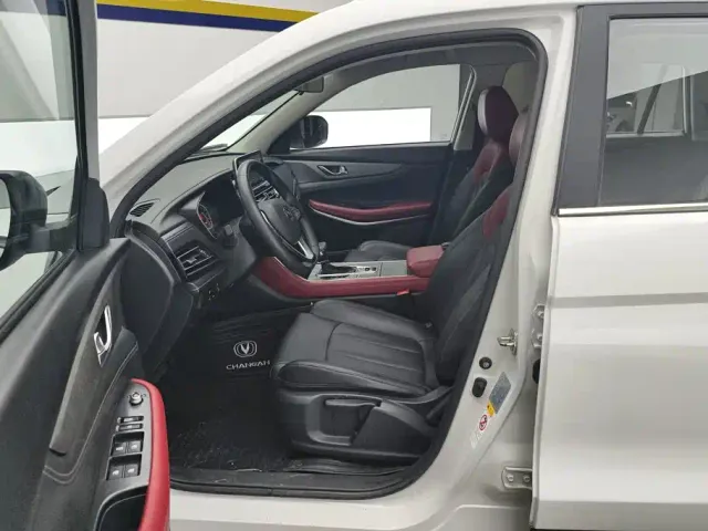 Changan CS75 — Фото автомобиля 9