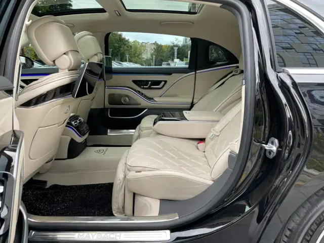 Mercedes-Benz Maybach S-Class — Фото автомобиля 12
