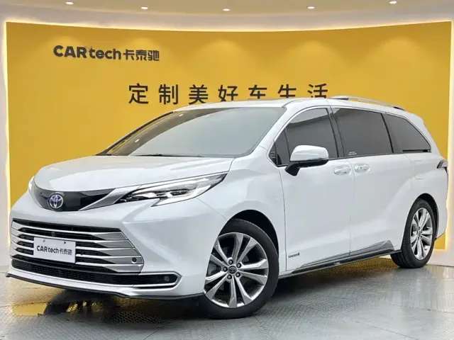Фотография автомобиля — Toyota Sienna