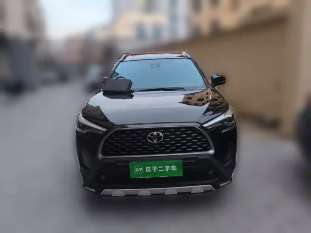Toyota Corolla Cross — Фото автомобиля 2
