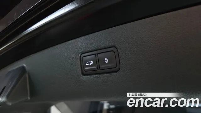 Genesis GV80 — Фото автомобиля 30