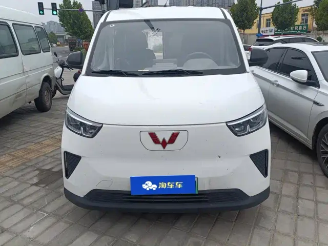 Wuling Motors Wuling Yangguang 2024 300km Comfort Passenger Version 60kW — Фото автомобиля 2
