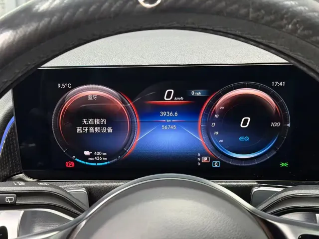 Mercedes-Benz EQB — Фото автомобиля 12