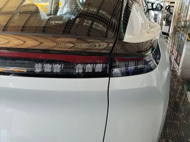Dongfeng SKY EV01 — Фото автомобиля 7