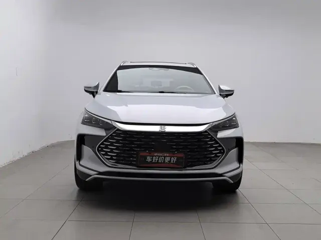 BYD Tang — Фото автомобиля 3