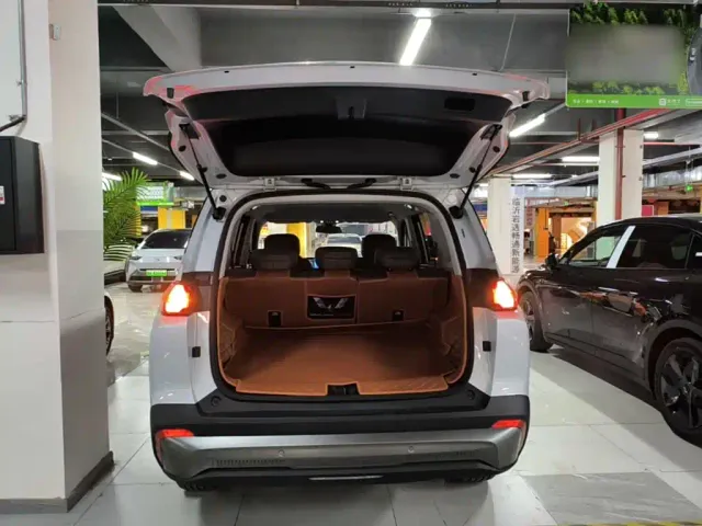 Wuling Starlight 730 — Фото автомобиля 18
